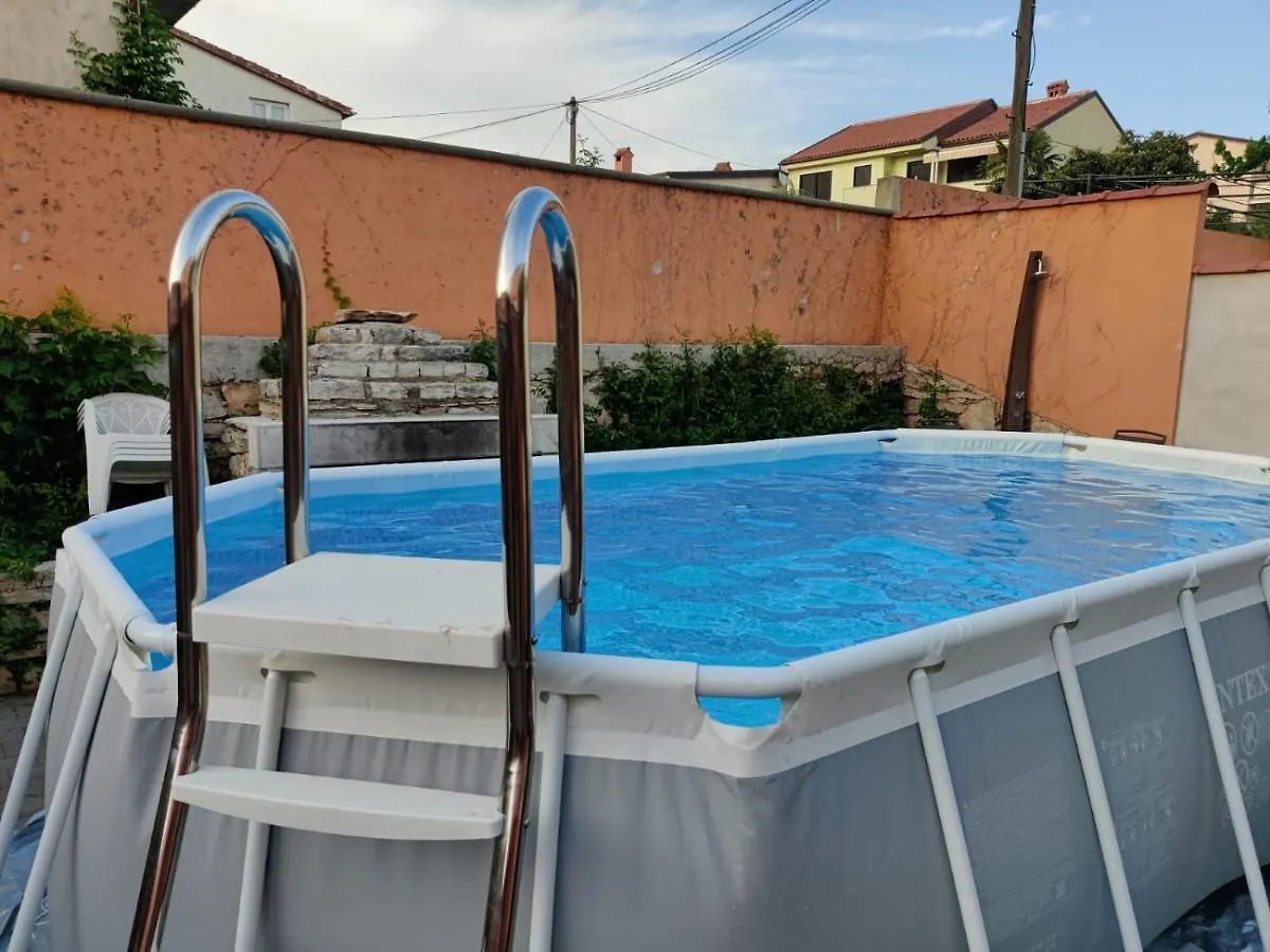 Appartement Lois Met Airco Wifi En Zwembad Novigrad Istria 0*,